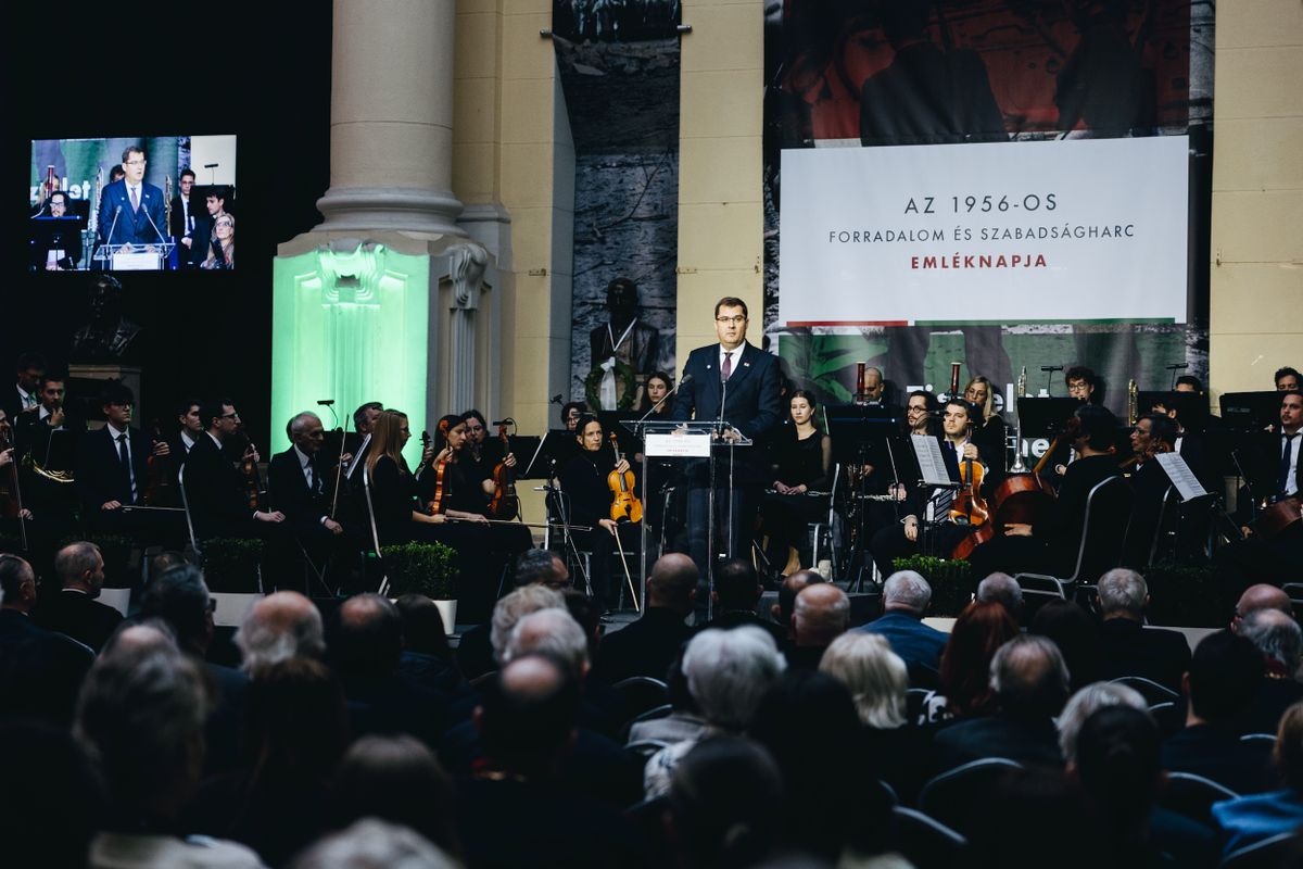 Nagy János szerint ötvenhat októberének tanúsága, hogy a magyar ifjúság mindig Petőfié és Jókaié marad (Fotó: Ladóczki Balázs)
