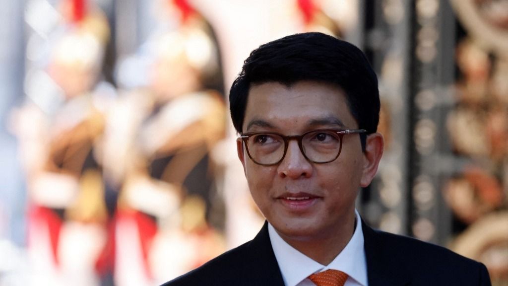 Madagaszkár új katonai vezetése megvonta az állampolgárságot Andry Rajoelinától
