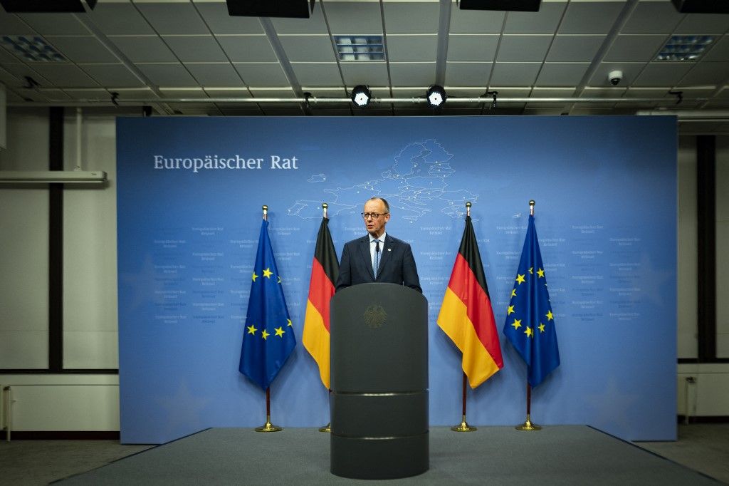 German Chancellor Friedrich Merz speaks at a press conference held in the context of the European Council meeting bringing together the 27 heads of state and government of the EU, in Brussels, the 23 october 2025. 
Le chancelier allemand Friedrich Merz prend la parole lors d une conference de presse organisee dans le contexte de la reunion du Conseil europeen reunissant les 27 chefs d Etat et de gouvernement de l UE, a Bruxelles, le 23 octobre 2025. (Photo by Serge Tenani / Hans Lucas via AFP)