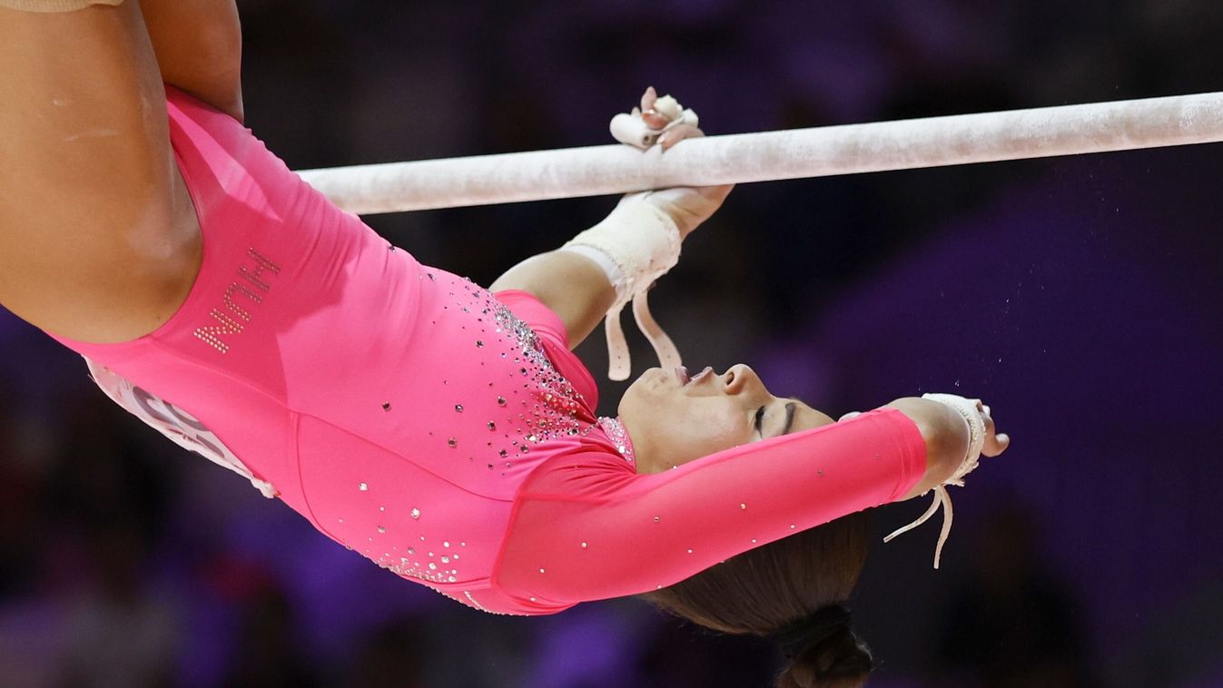 Székely Zója
Jakarta, 2025. október 24.
Székely Zója felemáskorláton mutatja be gyakorlatát a jakartai torna-világbajnokság női szerenkénti döntőjében 2025. október 24-én.
MTI/EPA/Mast Irham