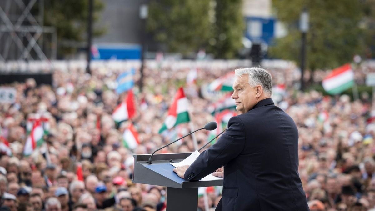 Szijjártó Péter: Ezek mi vagyunk + videó