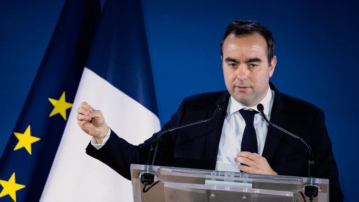 Új miniszterek, régi viták – megalakult az új francia kormány