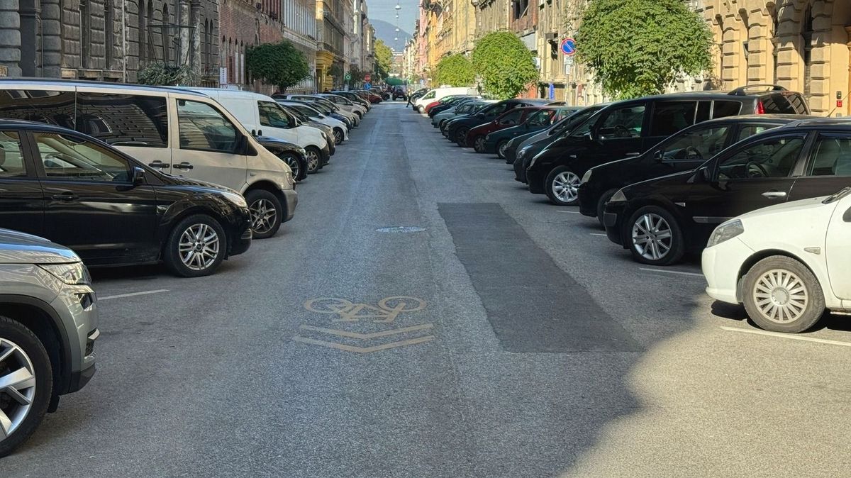20241018 Budapest
VII. Kerület Erzsébetvárosi parkolás
fotók: Kovács Dávid KD
MW Bulvár