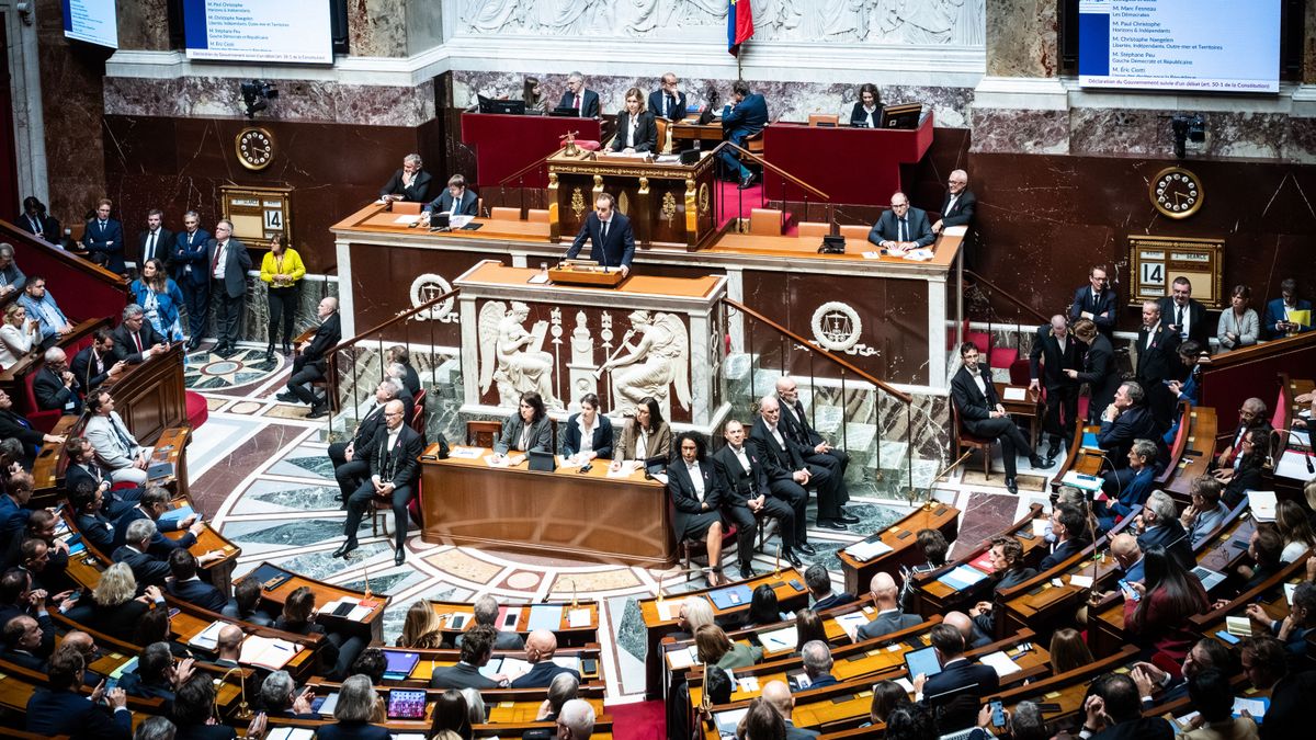 Folytatódik a francia kormány körüli huzavona