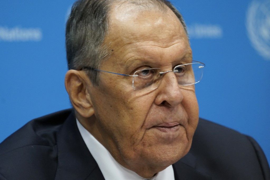 Szergej Lavrov orosz külügyminiszter szerin Washintonnál pattog a labda az ukrajnai béketerv ügyében. 