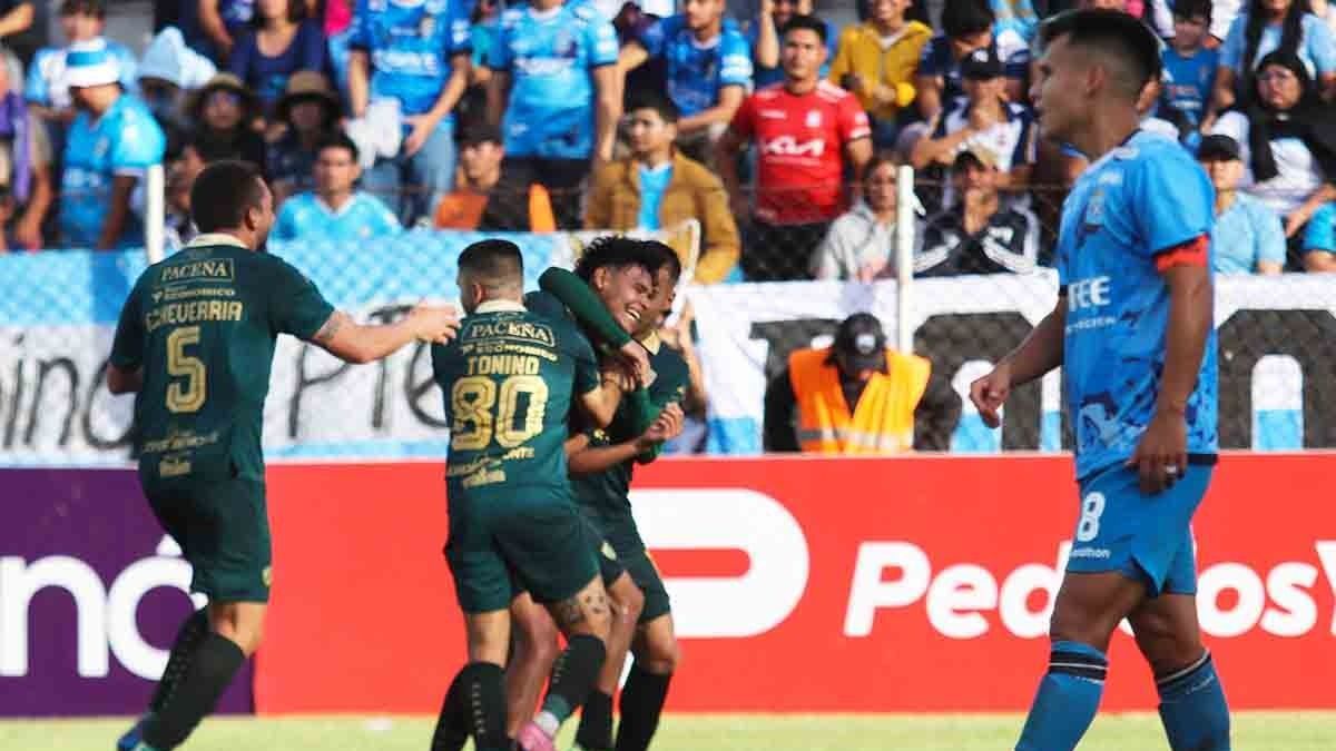 Véres focimeccs, 7 piros lap, sosem látott botrány - videó