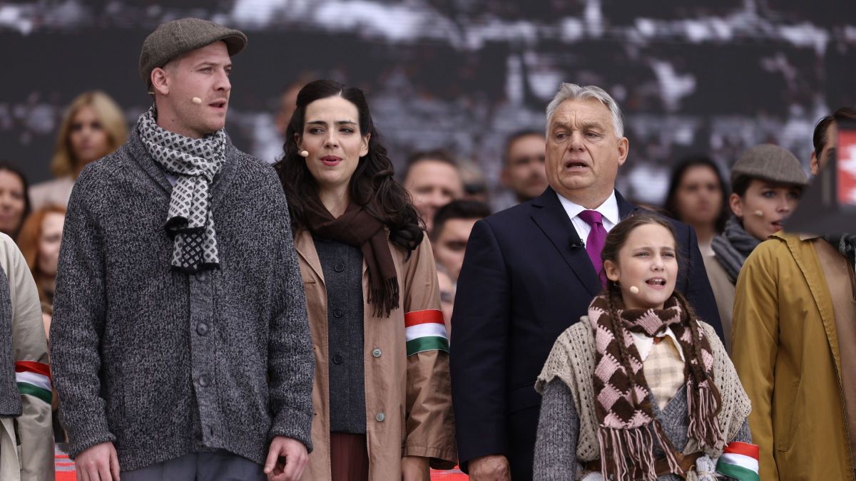 Kossuth tér október 23. 1956-os forradalom Orbán Viktor