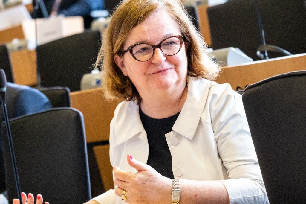 A háborúpárti erők nem örülnek Trump és Putyin budapesti találkozójának, Nathalie Loiseau vitát kezdeményezett az Európai Parlamentben