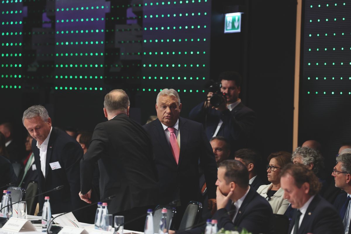 Orbán Magyar Állandó Értekezlet