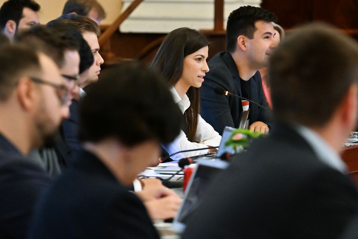 Budapest, 2025. szeptember 24.
Szentkirályi Alexandra, a Fidesz-KDNP fővárosi frakcióvezetője felszólal a Fővárosi Közgyűlés ülésére a Városháza dísztermében 2025. szeptember 24-én.
MTI/Illyés Tibor