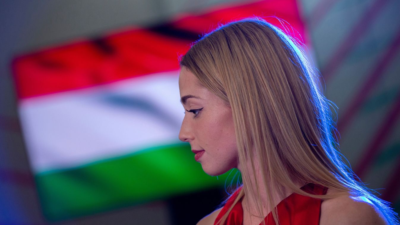 Gulyás Michelle
Budapest, 2024. december 11.
Az Év női sportolója címmel elismert Gulyás Michelle olimpiai bajnok öttusázó a Magyar Öttusa Szövetség évzáró gáláján a Puskás Arénában 2024. december 11-én.
MTI/Kocsis Zoltán
