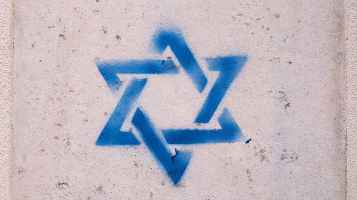 Radikális Izrael-ellenes tüntetők blokkolták a Bécsi Egyetem bejáratát