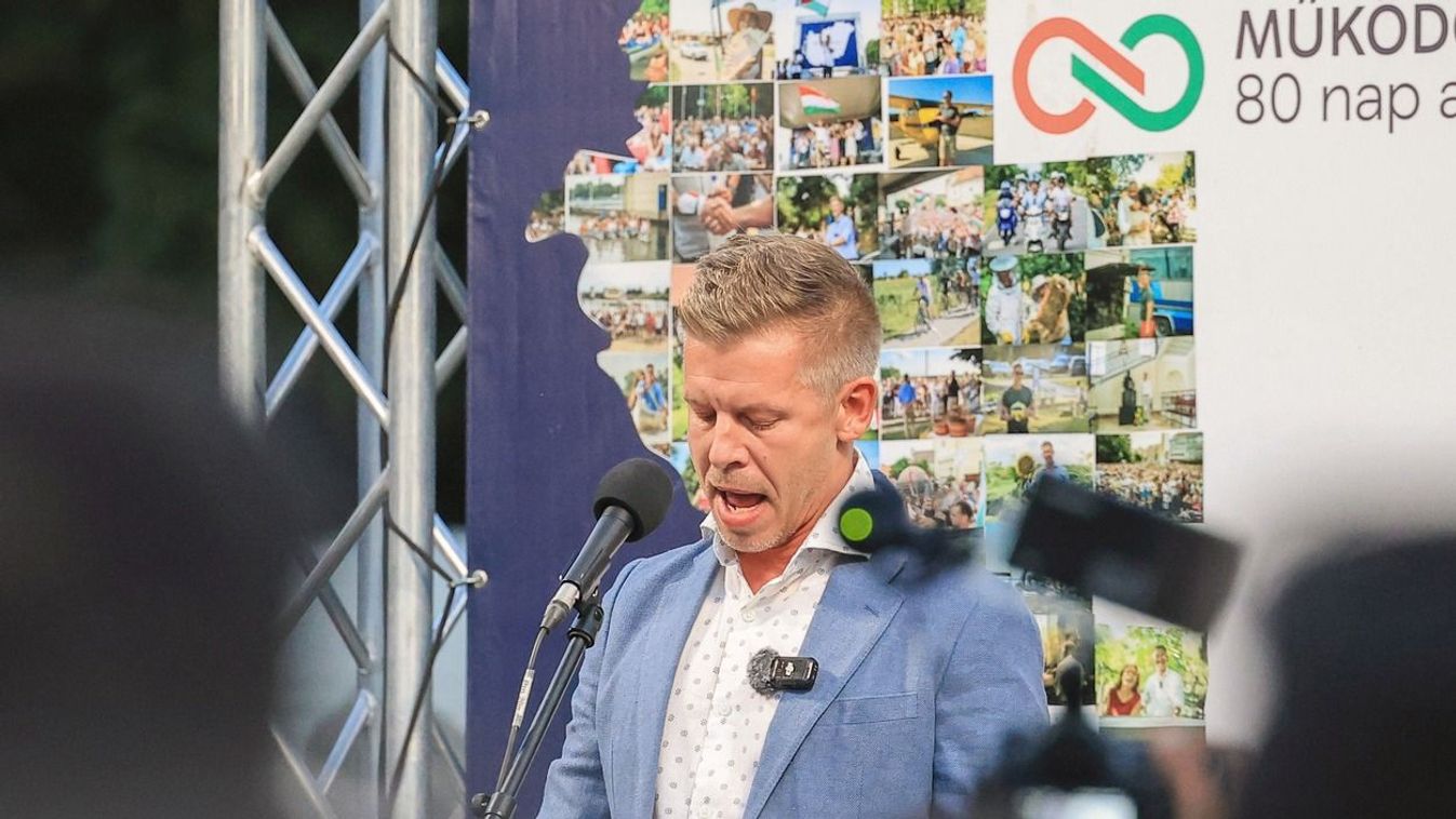 í20250917 Szekszárd

Magyar Péter Szekszárdon! 80 nap alatt Magyarország körül! - országjáró programja keretében.

Fotó: Makovics Kornél MK
Tolnai Népújság

2025 09 17 Szekszárd. Magyar Péter a Tisza párt elnöke Szekszárdra látogatott. Fotó: Makovics Korn