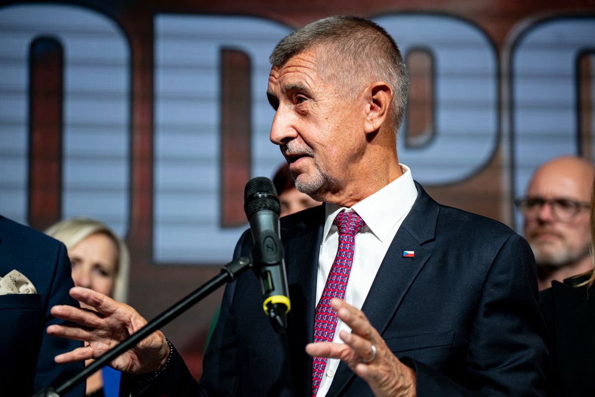 Amennyiben az Elégedetlen Polgárok Akciója (ANO) tagja lesz a jövőbeni kormánynak, Csehország az állami költségvetésből már nem ad pénzt Ukrajnának fegyverekre – jelentette ki Andrej Babis