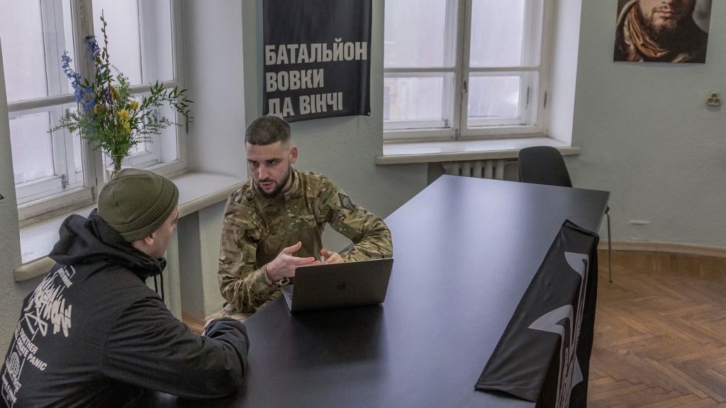 Ukrajnában egyre erősebb ellenállás bontakozik ki a kényszersorozásokkal szemben