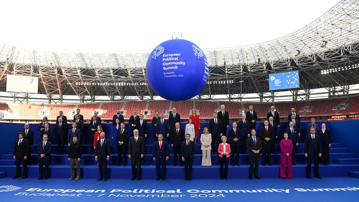 A nemzeti és az európai politikát alapjaiban kell megújítani!