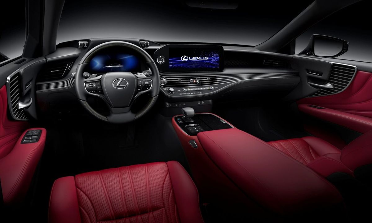 Lexus LS