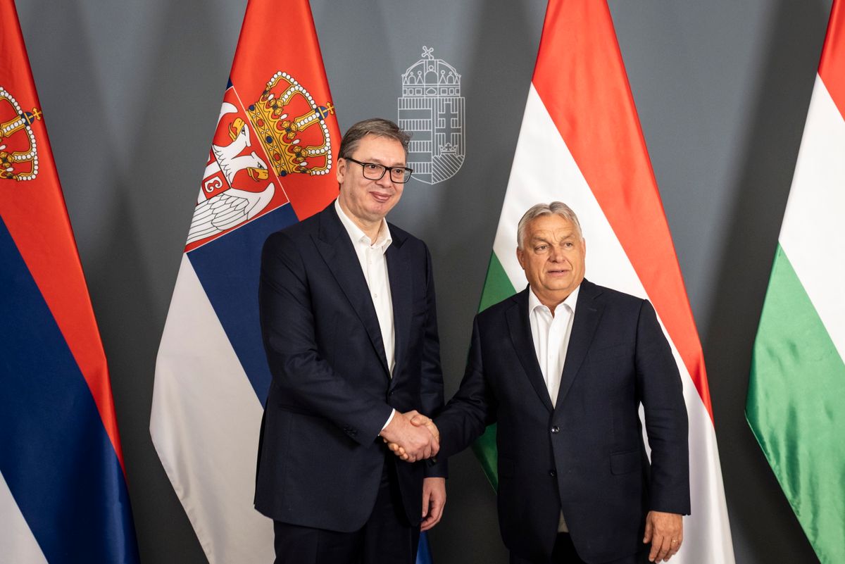 Budapest, 2025. október 20.
A Miniszterelnöki Kommunikációs Főosztály által közreadott képen Orbán Viktor miniszterelnök (j) fogadja Aleksandar Vucic szerb elnököt a Karmelita kolostorban 2025. október 20-án.
MTI/Miniszterelnöki Kommunikációs Főosztály/Kaiser Ákos