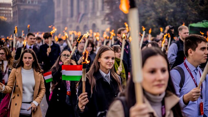 fáklyás emlékmenet 1956-os forradalom október 23.