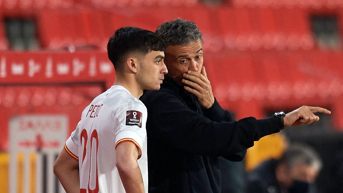 Luis Enrique és Pedri a spanyol válogatottnál dolgozott együtt, a Barcelona és a PSG BL-meccsén ellenfelek lesznek