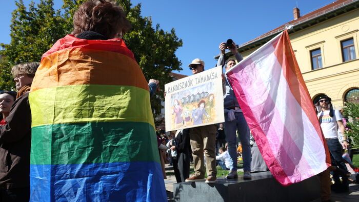pécsi Pride felvonulás