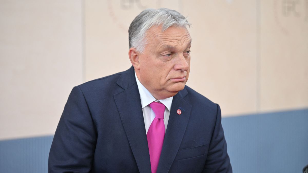 Orbán Viktor: Mi vagyunk az egyetlenek, akik ki akarnak maradni a háborúból + videó