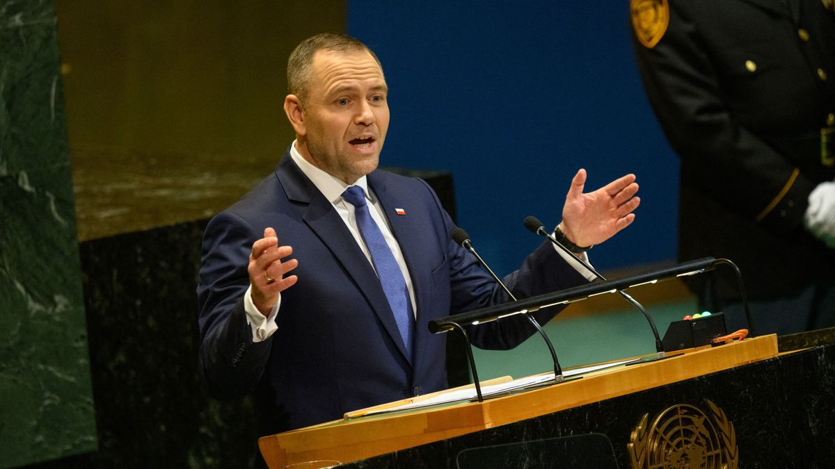 Karol Nawrocki: Lengyelország nem egyezik bele a migránsok szétosztásába