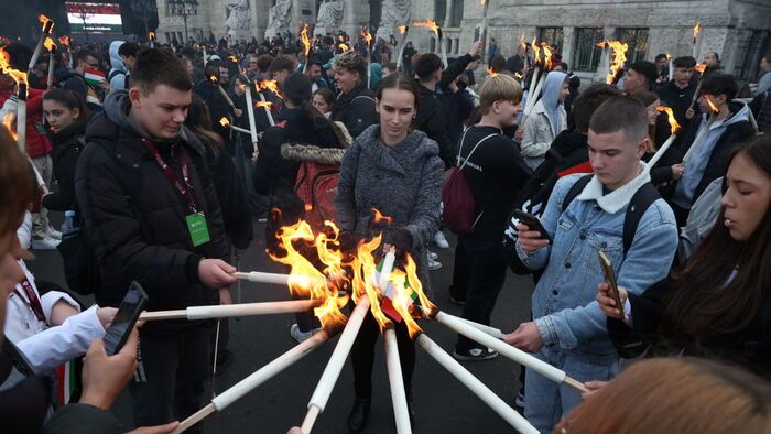 fáklyás emlékmenet 1956-os forradalom október 23.