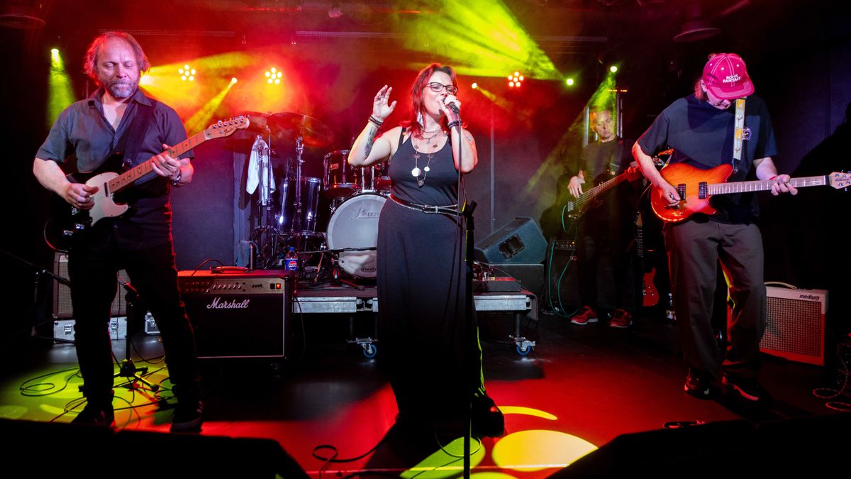 Janis Joplin, a blues fehér királynőjének dalai a Muzikum színpadán