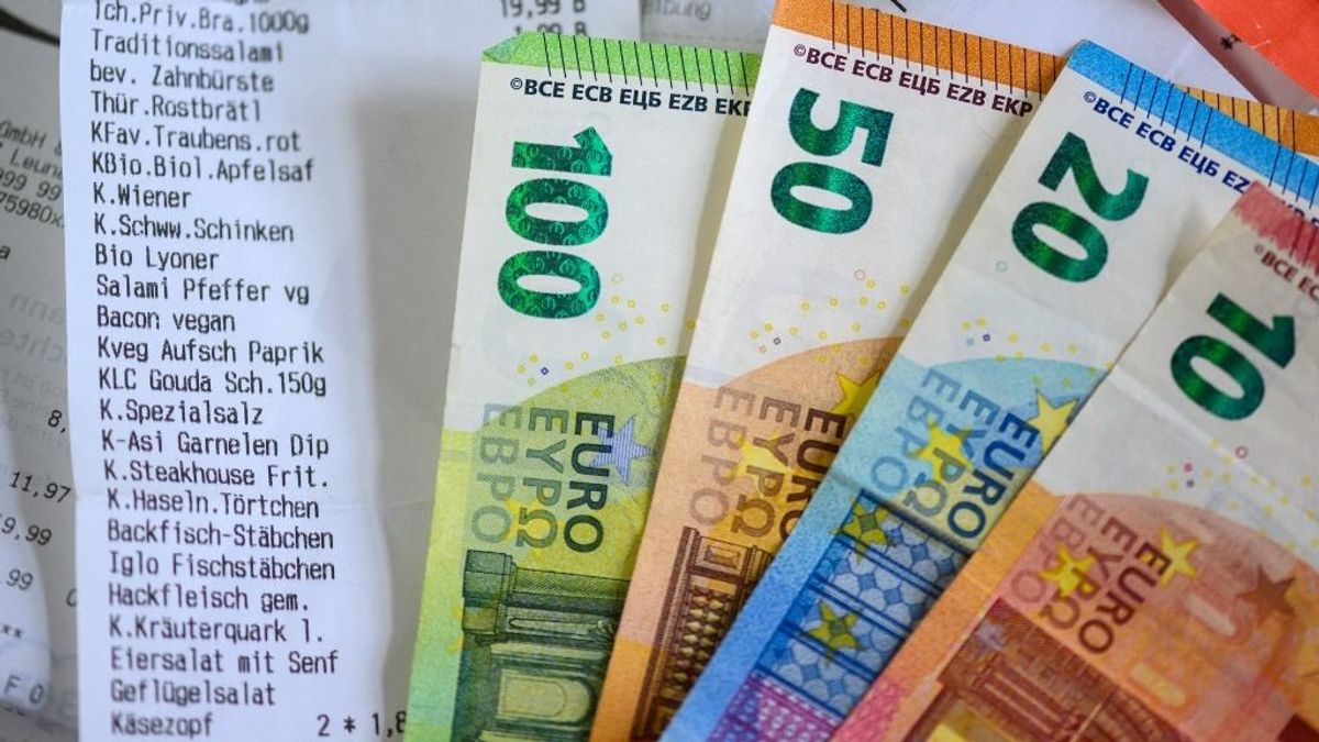 A román kormány adóemelése visszaütött: történelmi zuhanás a kiskereskedelemben