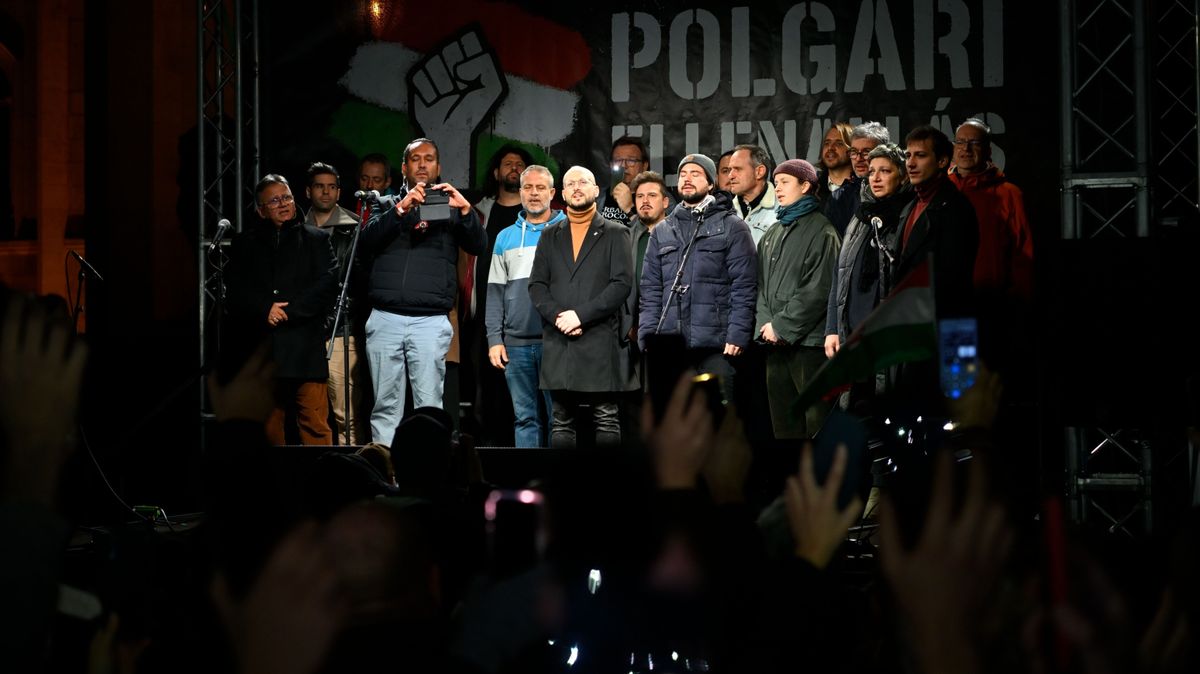 Kocsis Máté: Ez a tiszás „szeretetország” + videó