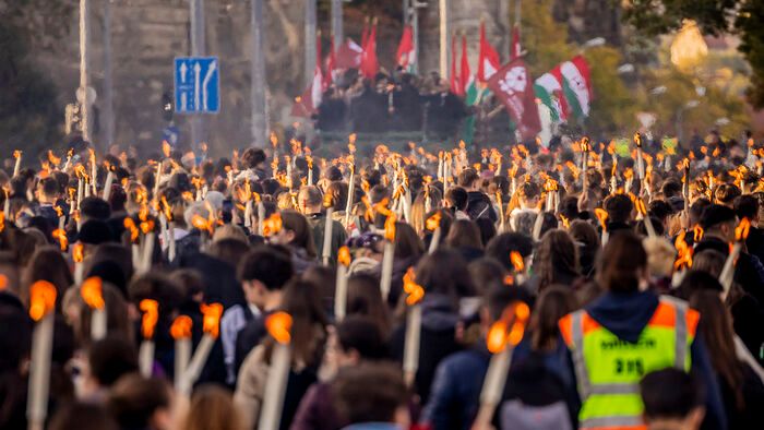 fáklyás emlékmenet 1956-os forradalom október 23.