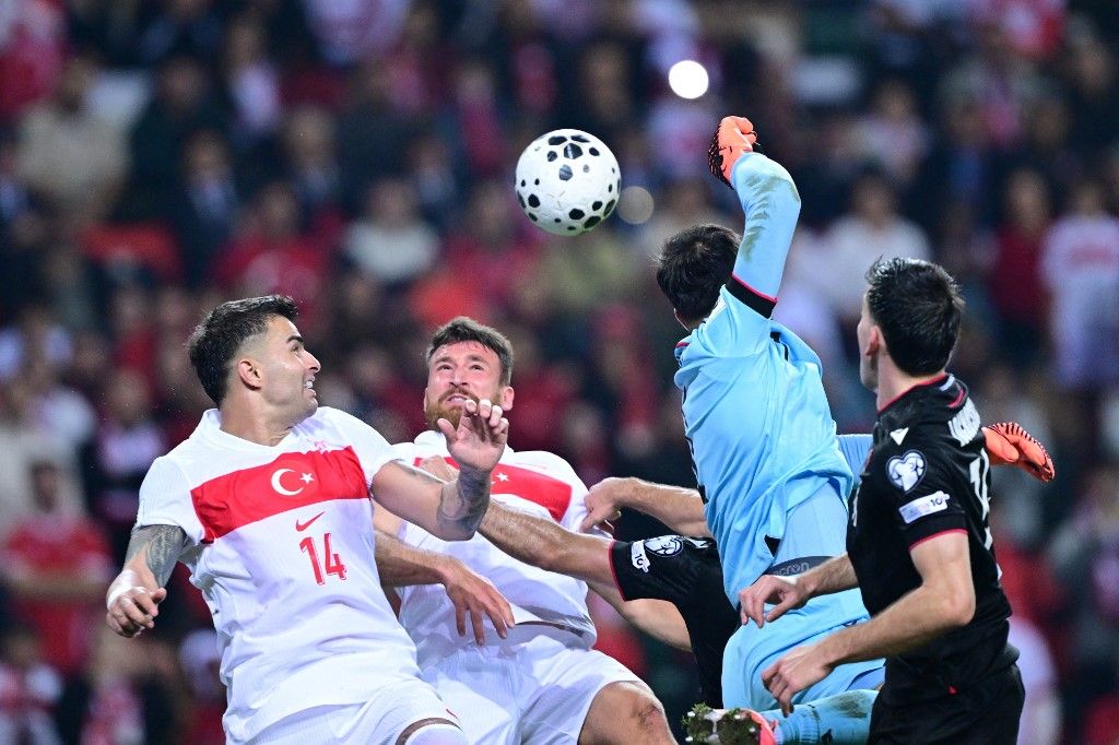 Giorgi Mamardasvili, a Liverpool kapusa nem fogott ki jó napot Arda Güler és a törökök ellen