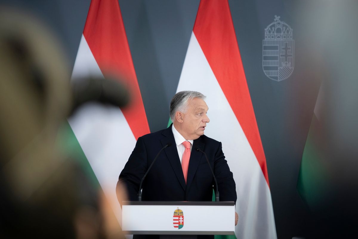 Budapest, 2025. október 4.
A Miniszterelnöki Kommunikációs Főosztály által közreadott képen Orbán Viktor miniszterelnök a Nagy Elekkel, a Budapesti Kereskedelmi és Iparkamara elnökével tartott közös sajtótájékoztatón a Karmelita kolostorban 2025. október 4-én.
MTI/Miniszterelnöki Kommunikációs Főosztály/Fischer Zoltán