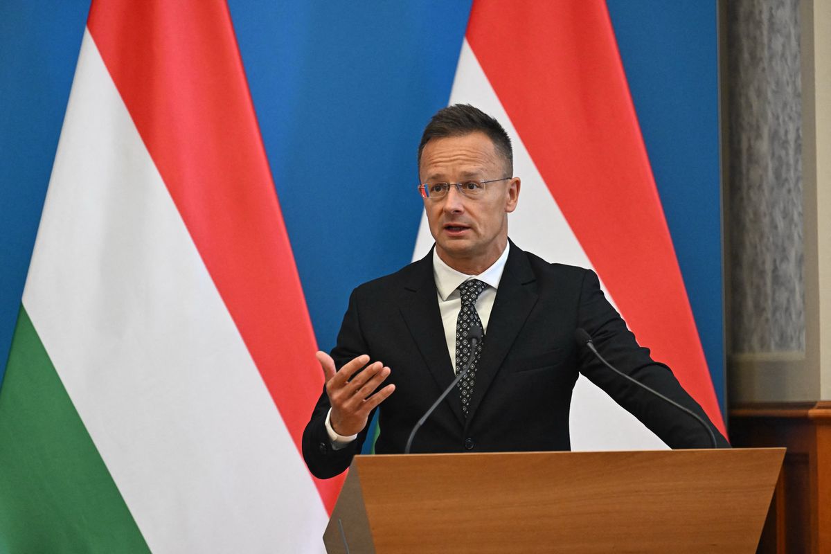 Szijjártó Péter szerint nincs konfliktus, tisztázandó részletek vannak