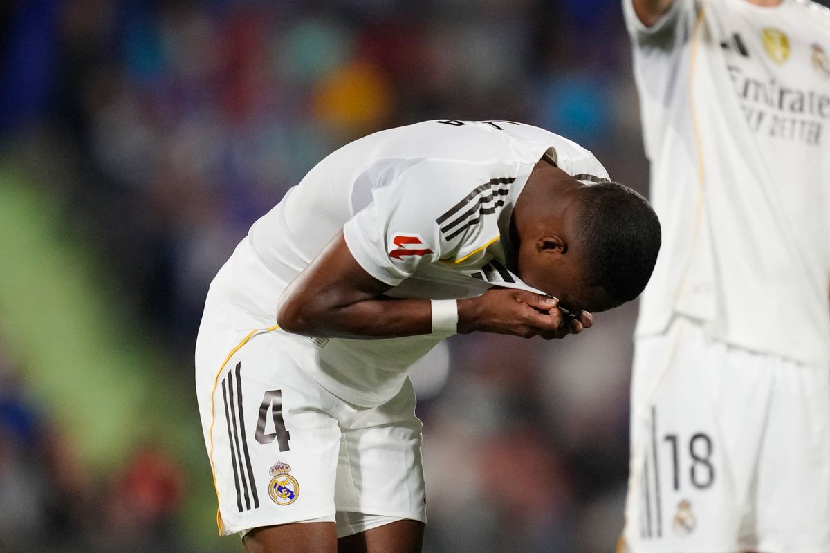David Alaba izomsérülést szenvedett, emiatt a Real Madrid játékosa kihagyja a Juventus és a Barcelona elleni sorsdöntő mérkőzéseket is.