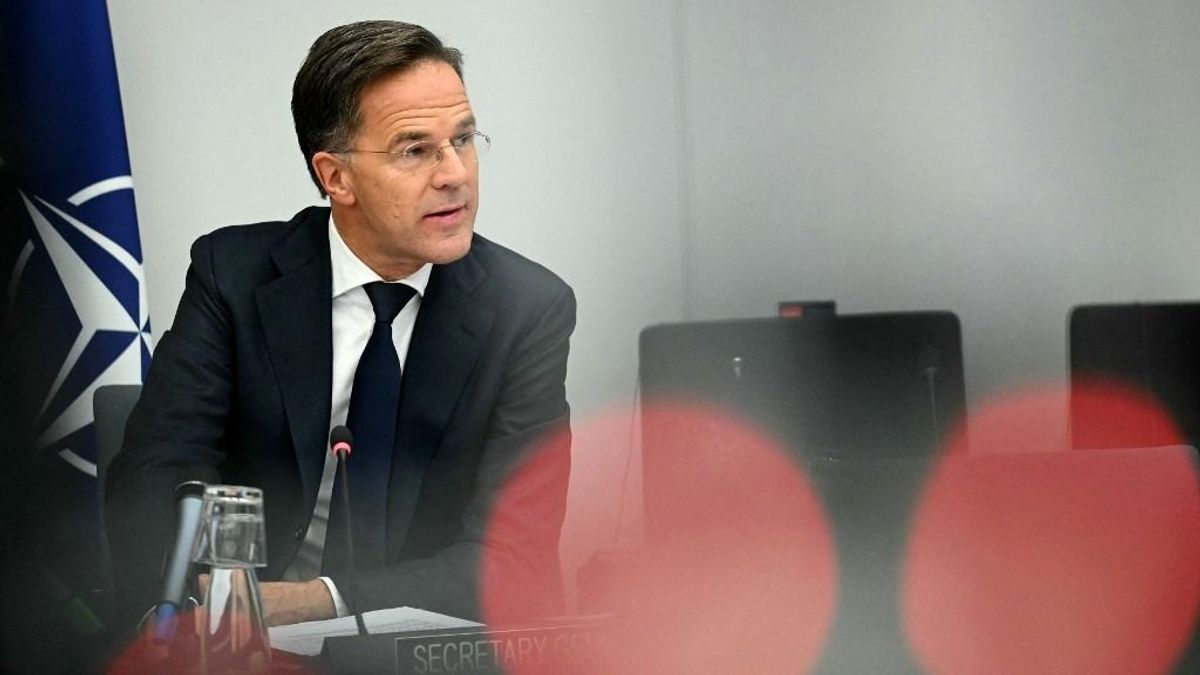 Mark Rutte pilótákra és tengerészekre tett sértő megjegyzésekt