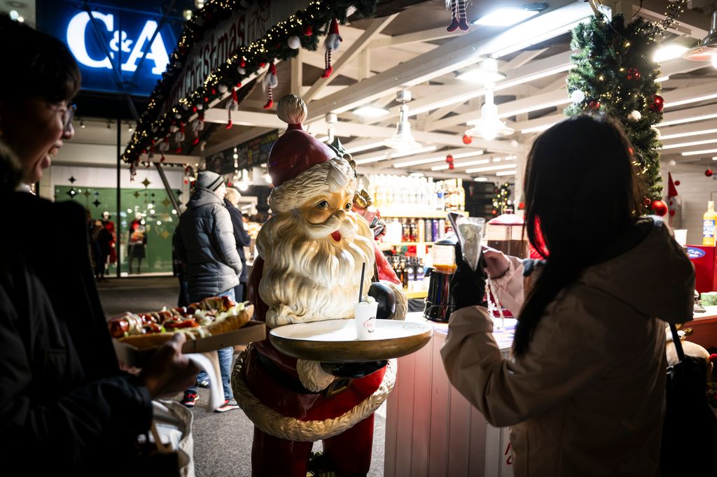 Megnyílt Budapest ikonikus karácsonyi vására