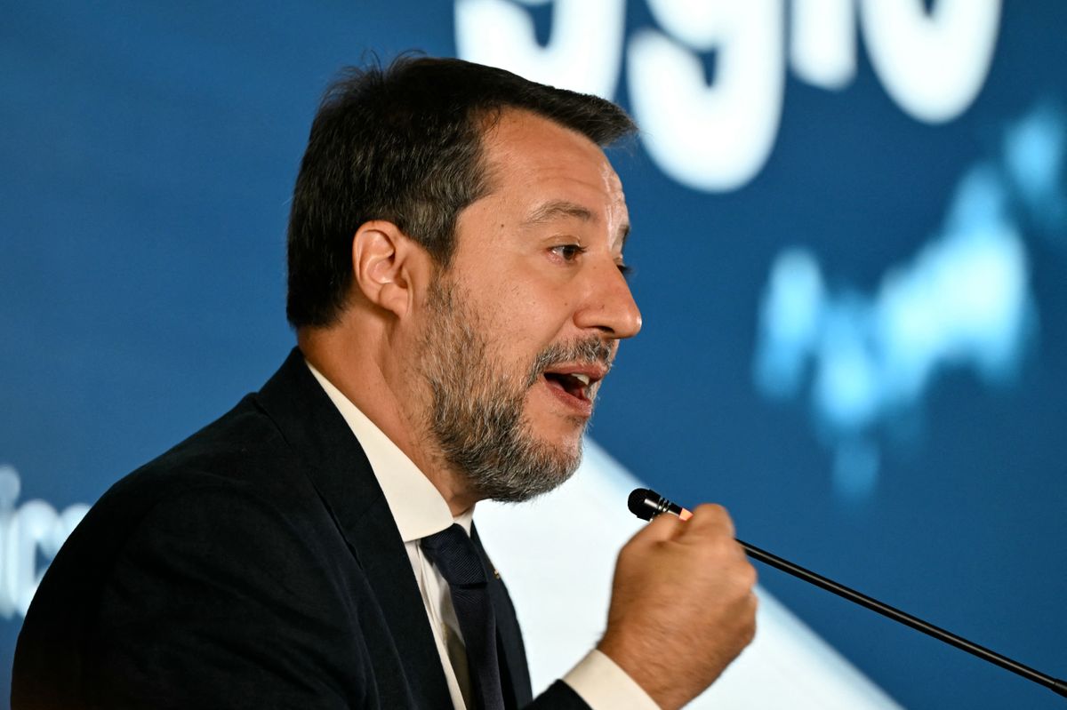 Salvini szerint naiv dolog azt hinni, hogy a fegyverek küldése békét hozhat