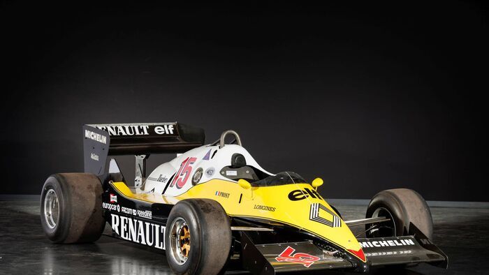 Renault

