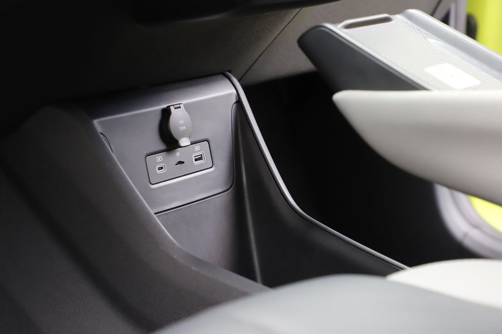 Renault 5 E-Tech és BYD Dolphin Surf összehasonlító teszt