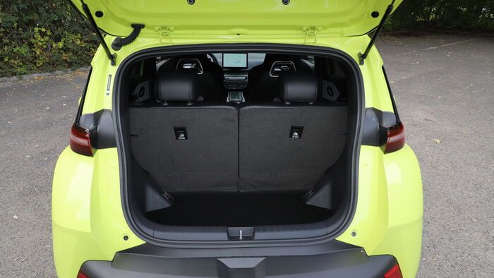 Renault 5 E-Tech és BYD Dolphin Surf összehasonlító teszt