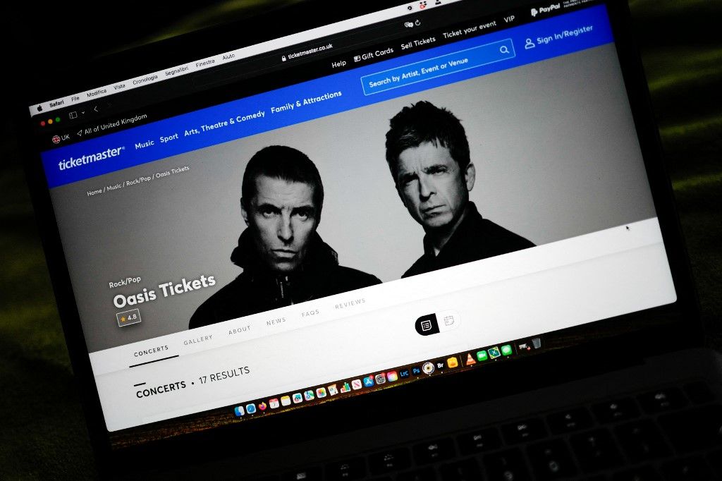 The page of Ticketmaster regarding the Oasis concerts is displayed on the screen of a laptop in London, England, on September 7, 2024. The CMA investigates concerns regarding the sale of Oasis concert tickets by Ticketmaster, including how so-called ''dynamic pricing'' may be used. (Photo by Alberto Pezzali/NurPhoto) (Photo by Alberto Pezzali / NurPhoto via AFP)