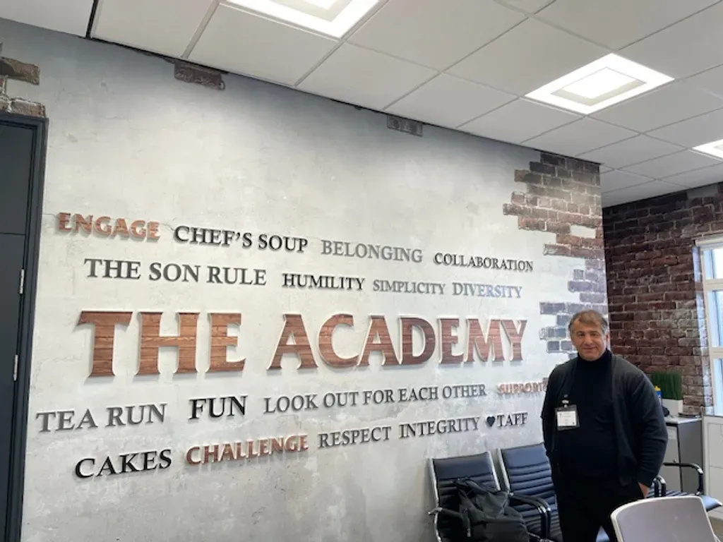 Pisont István a Liverpool akadémiáján