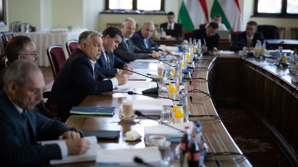 Kulisszák mögött: így osztotta ki a feladatokat Orbán Viktor + videó