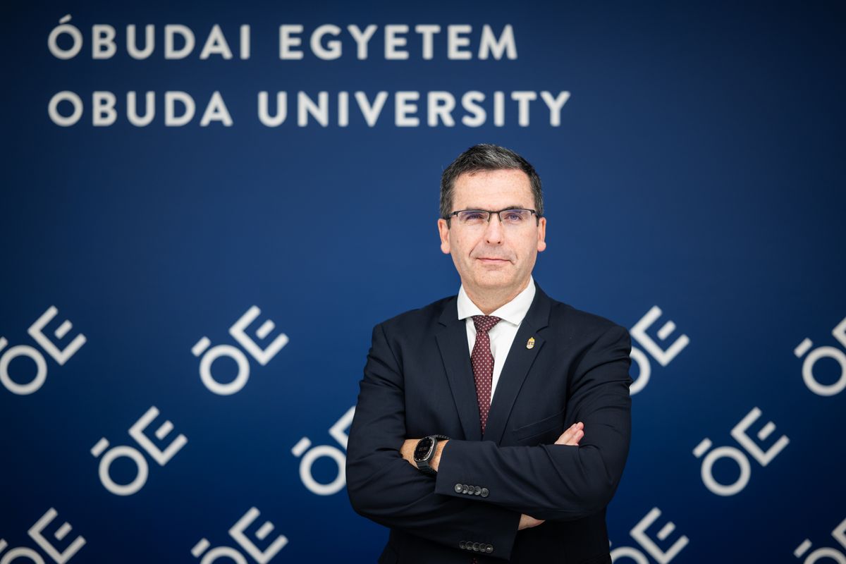 Kovács Levente, az Óbudai Egyetem rektora
