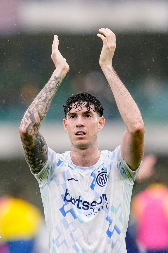 Bastoni védő létére a mostani idényben eredményesen is futballozik, amit 2 gólja és 4 gólpassza is igazol