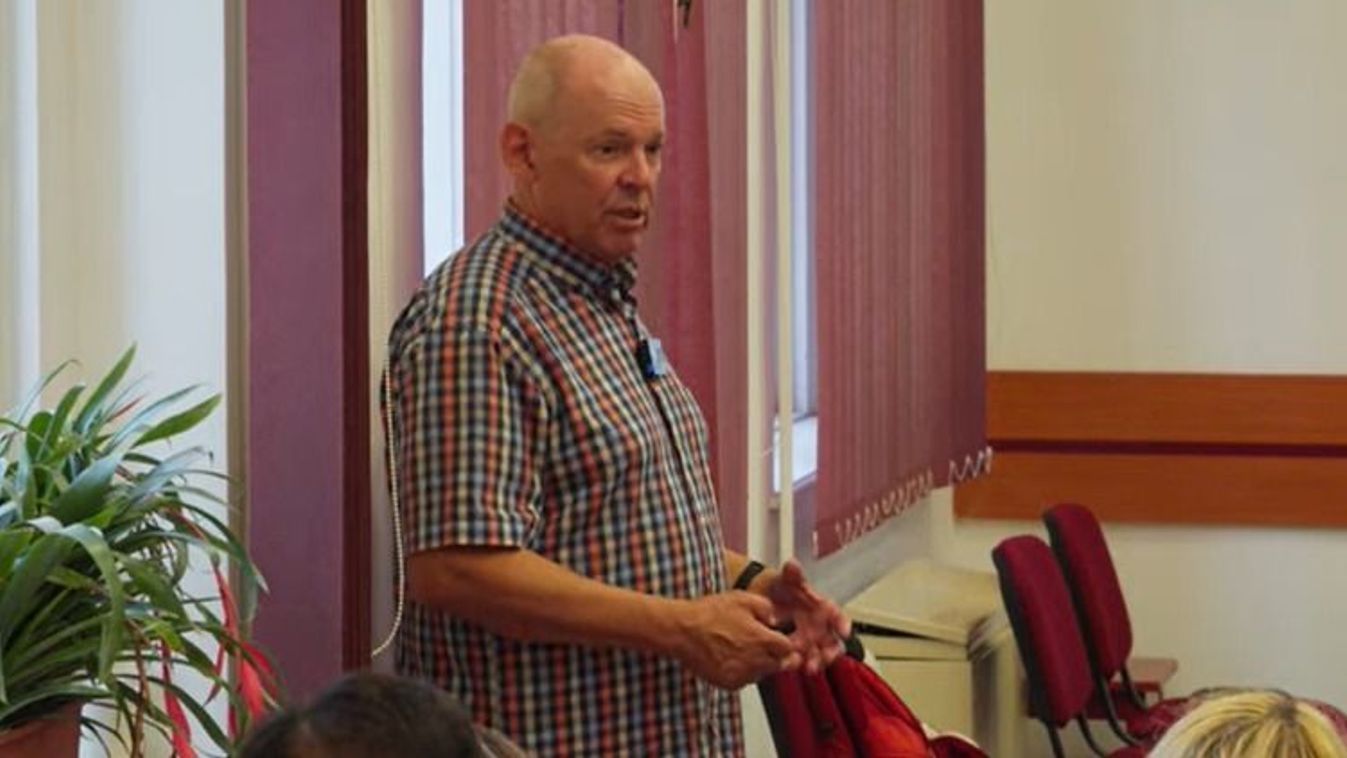 Telkes András, az Információs Hivatal egyik korábbi vezetője tűnt fel a Tisza Párt körül
Képernyőkép