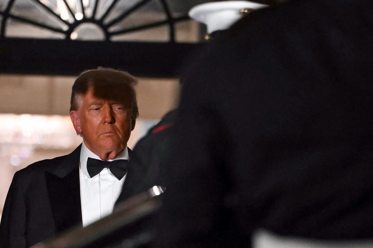 Donald Trump az Epstein-akták nyilvánosságra hozataláról szóló jogszabály megszavazására kérte a republikánusokat  