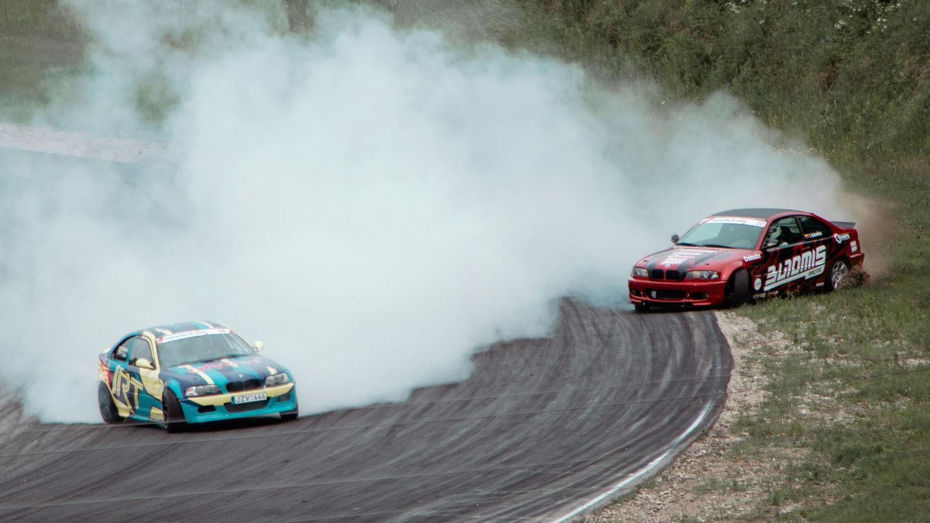 Az áfacsalásból is sportot űztek az autóversenyzők, lecsapott a NAV